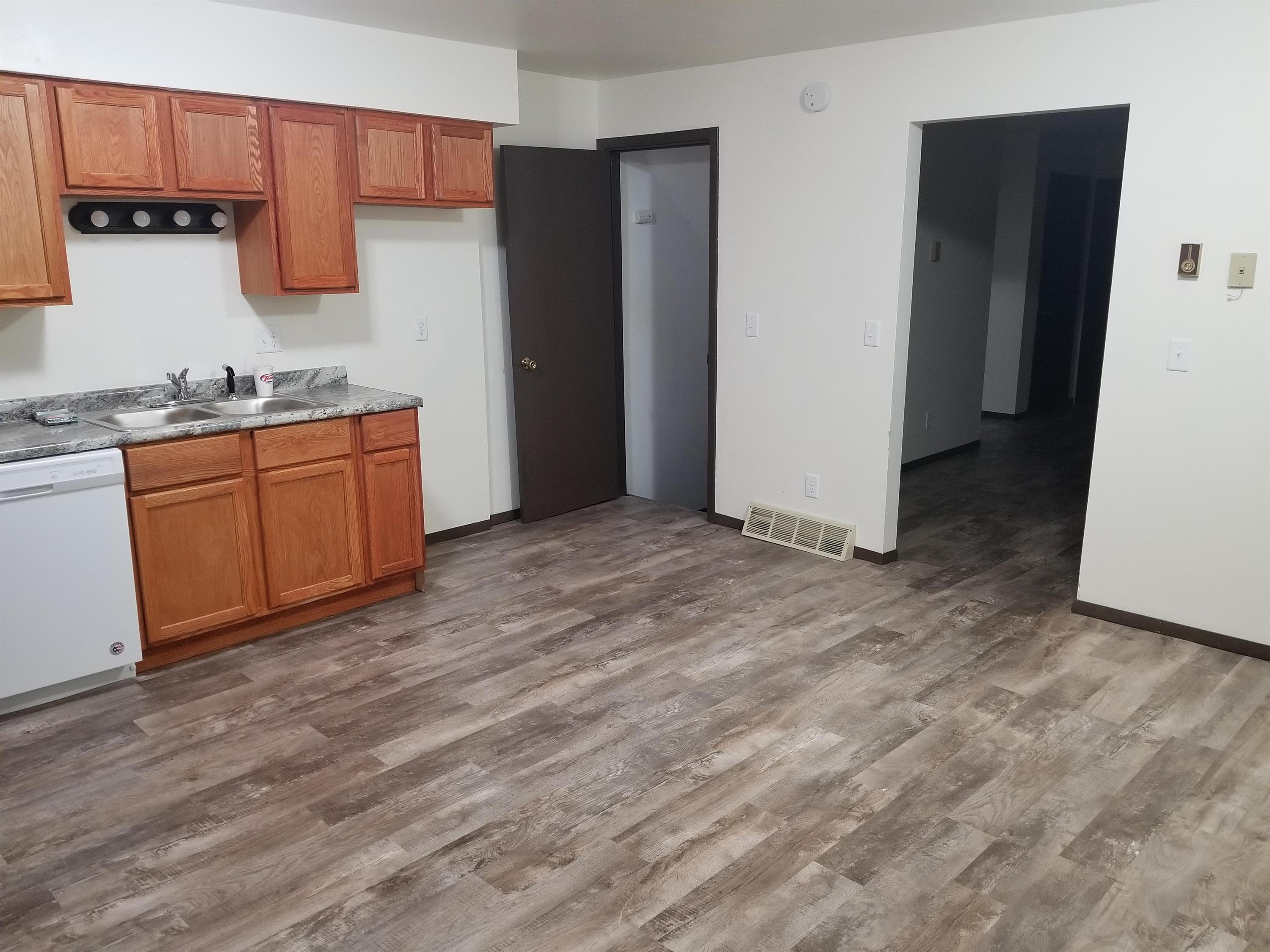 1109 London Street - 3