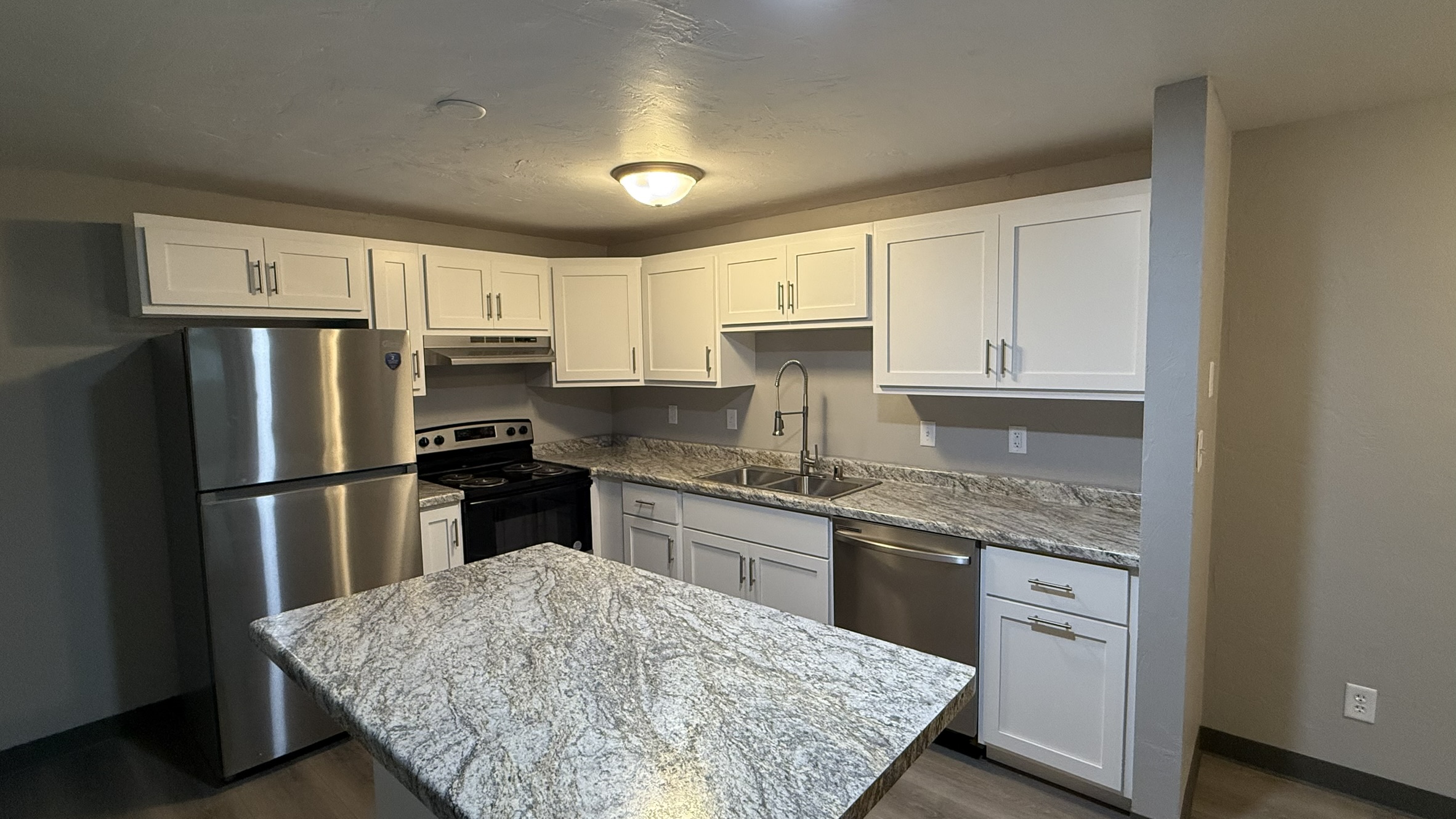 2732 Humboldt Road - 12