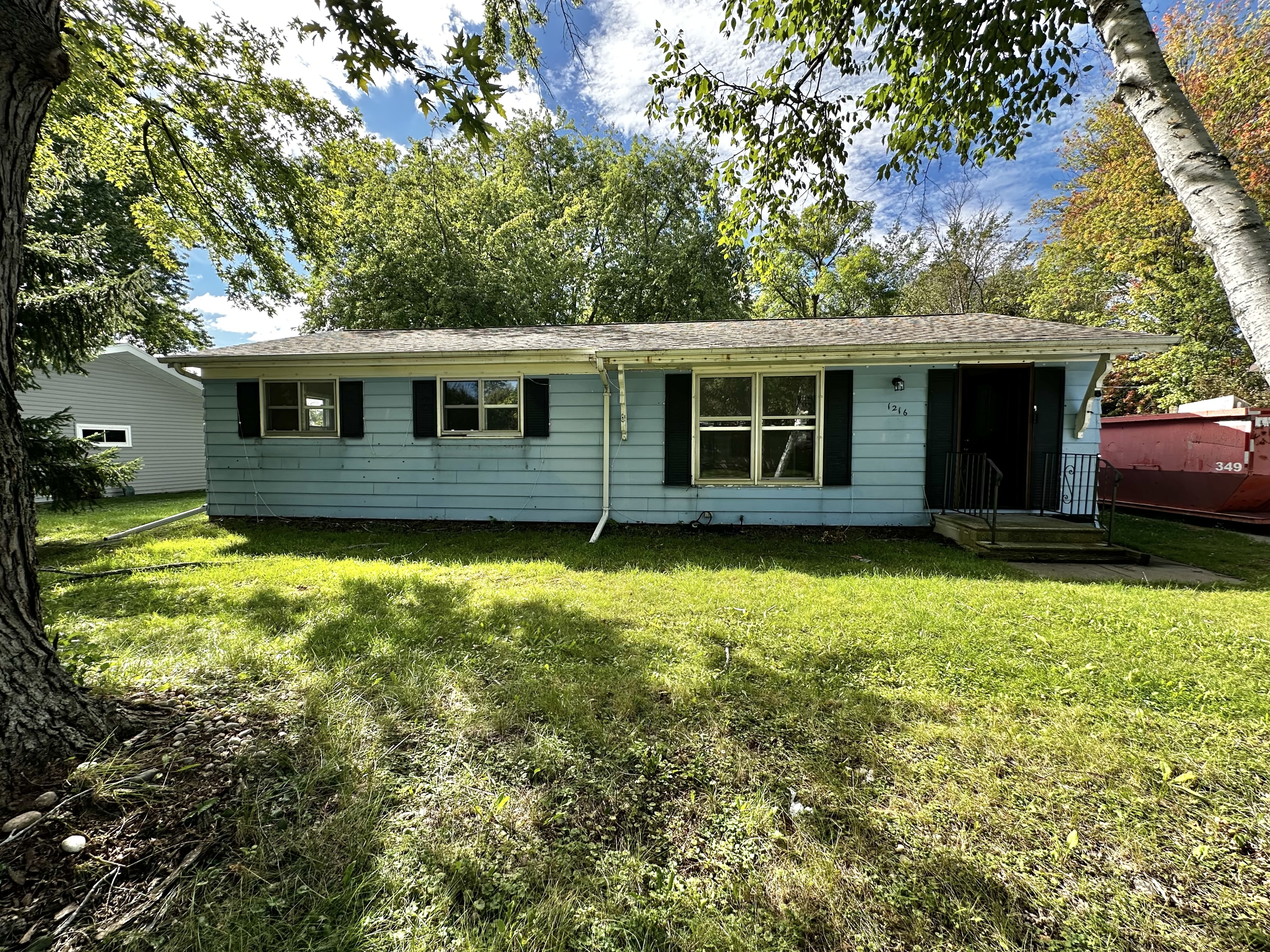 1216 Meadowview Drive