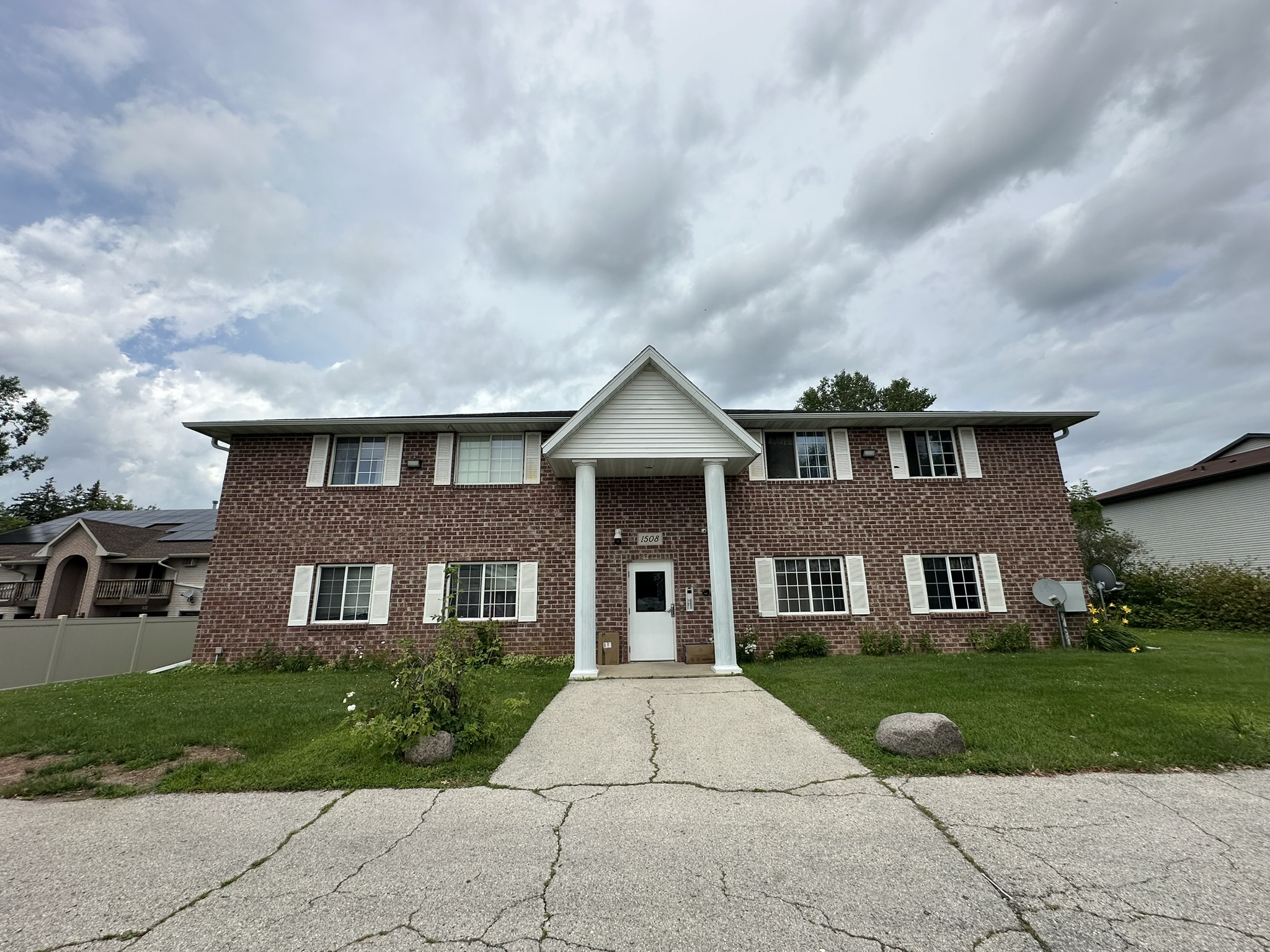Property thumbnail image