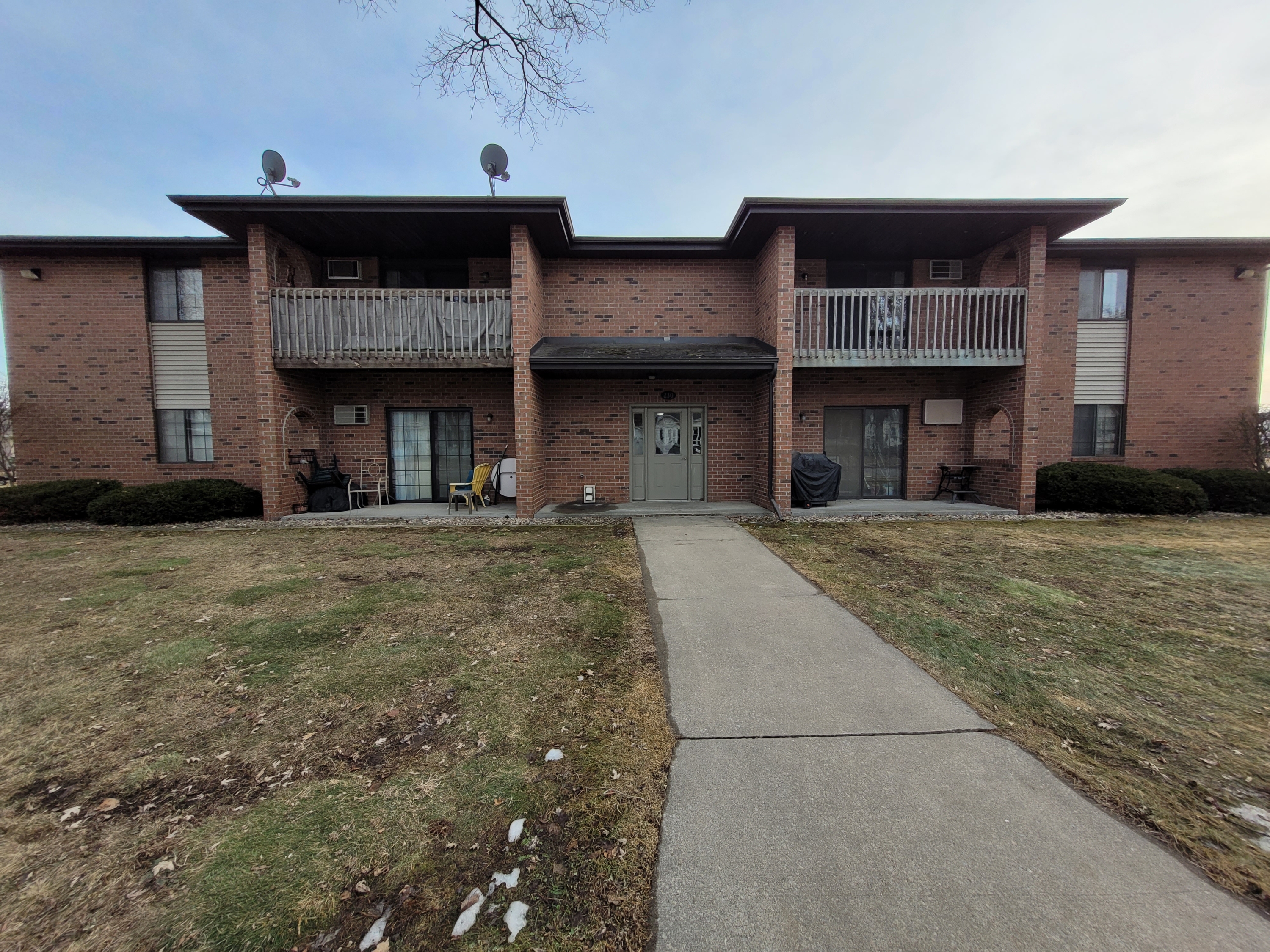 230 Robbins Street - 8