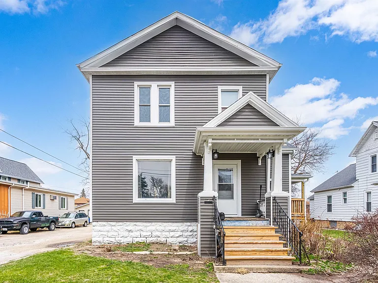 183 East Merrill Avenue - 183 1/2 (back)