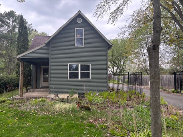 327 George Street
