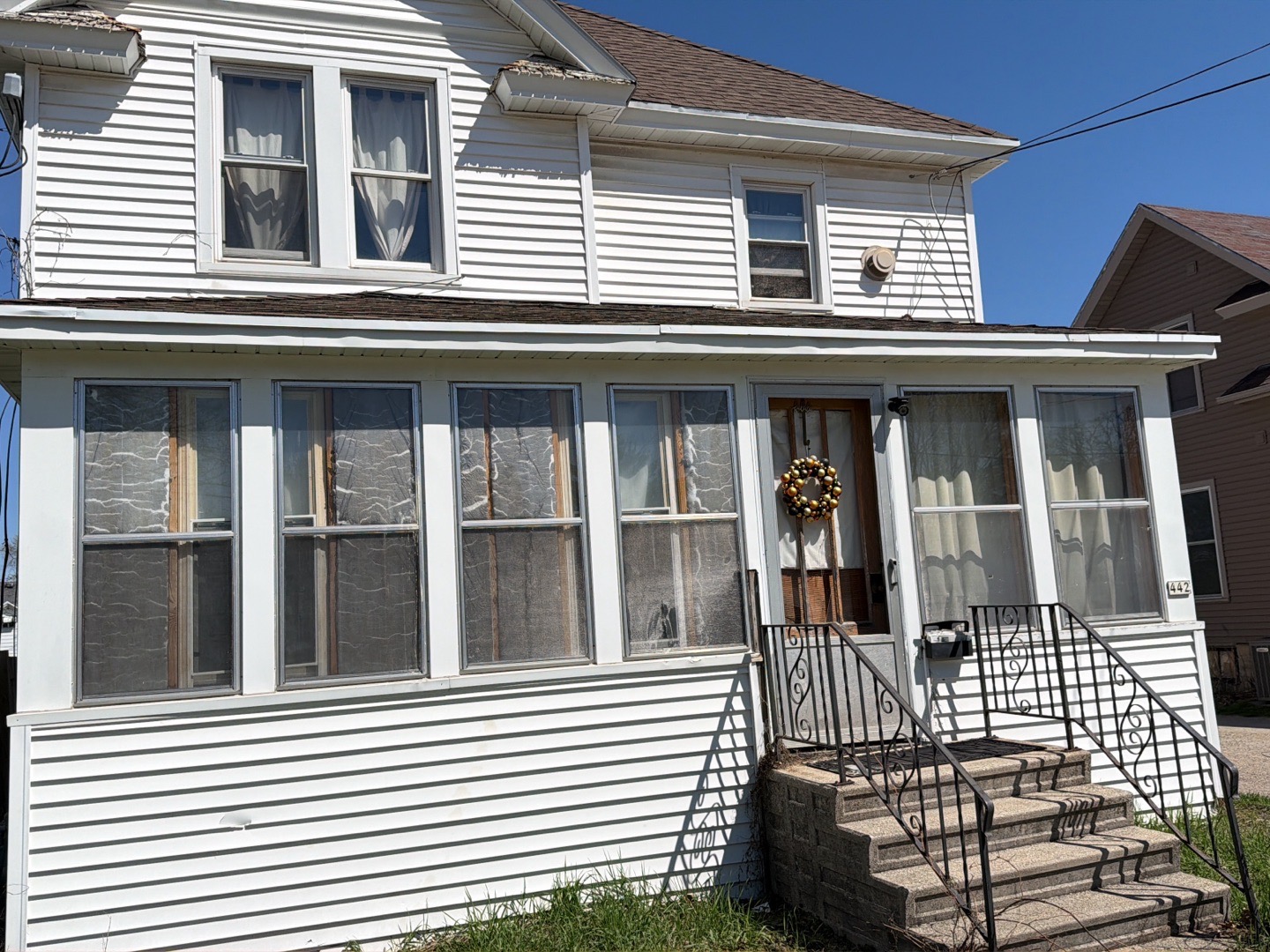442 West 11th Avenue - Lower