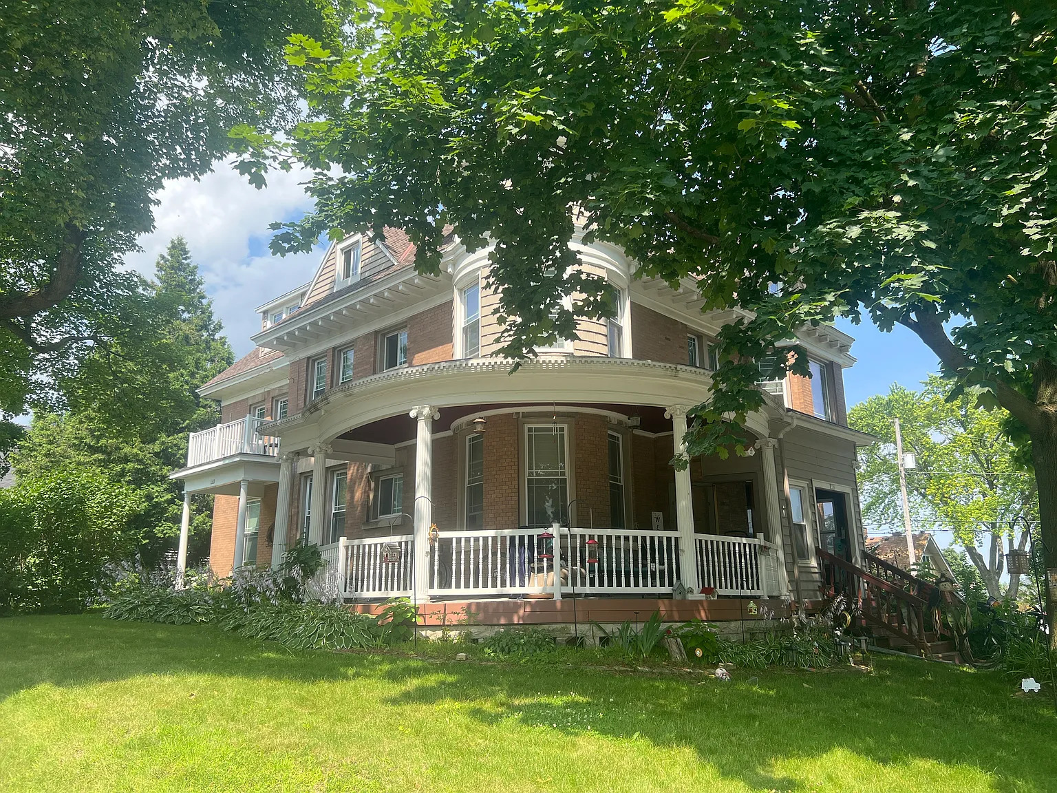 147 South 8th Avenue - 4