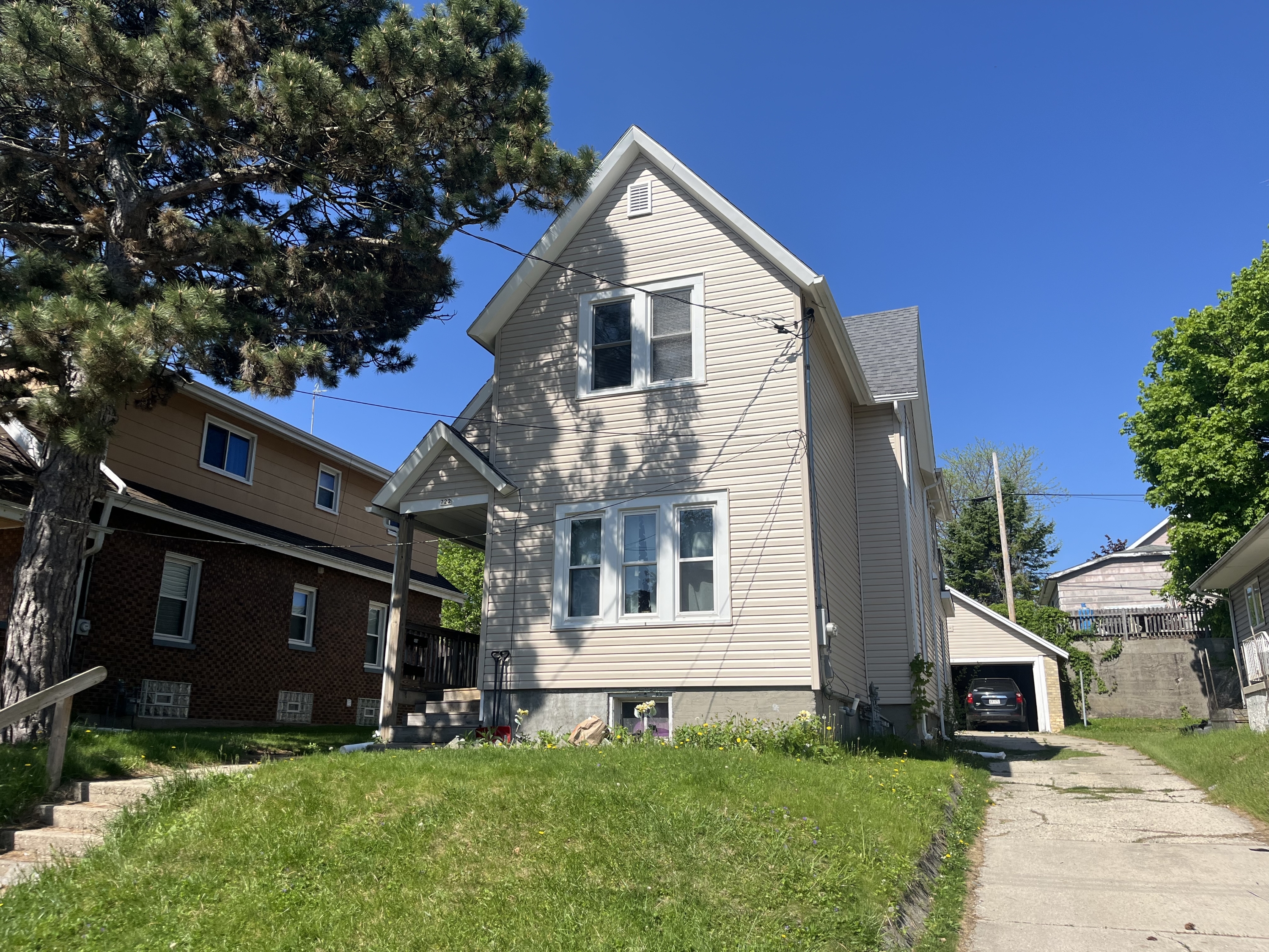 722 South 22nd Street - Upper