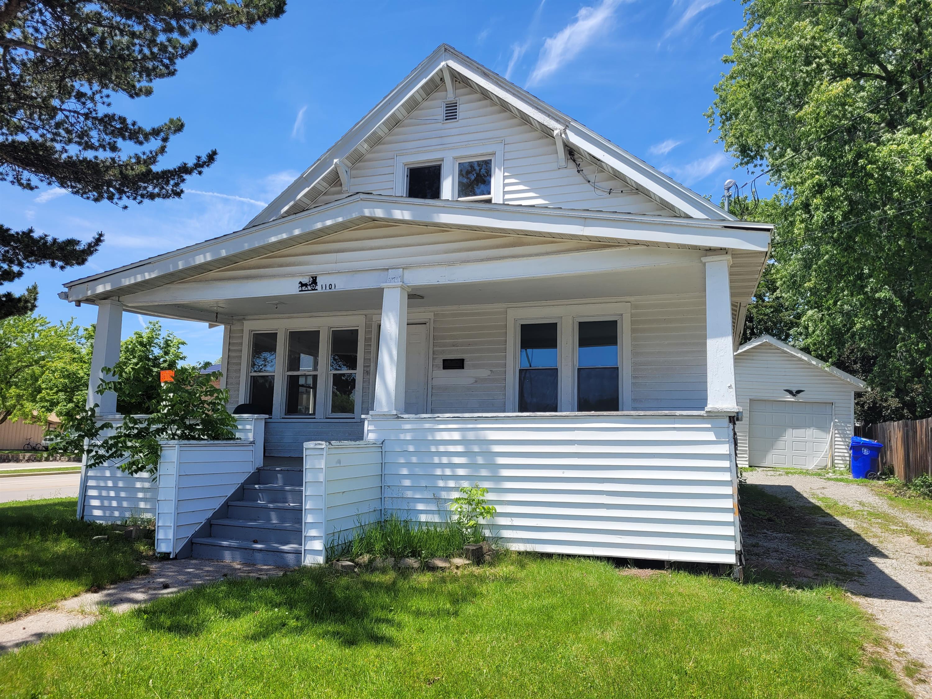 1101 Lawe Street
