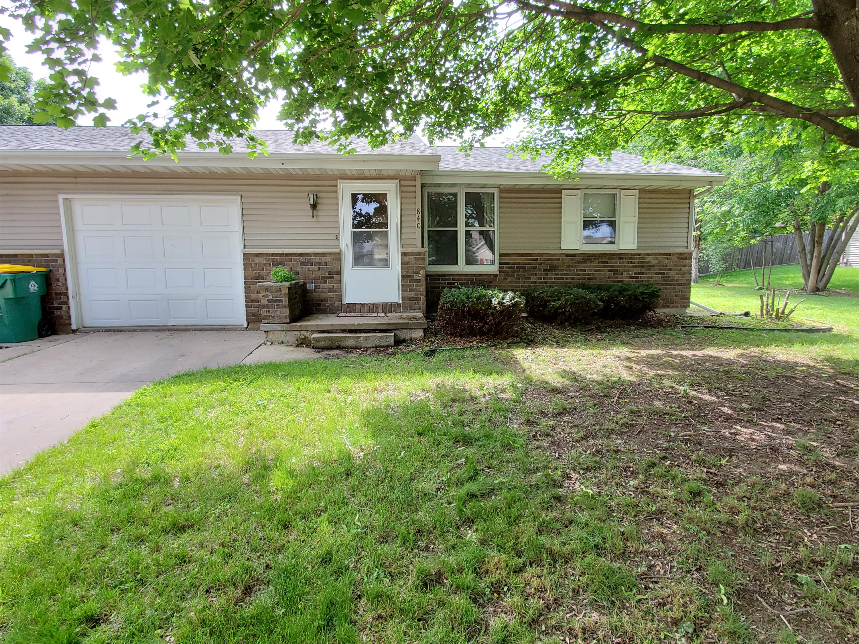 840/842 Aphrodite Road - 840