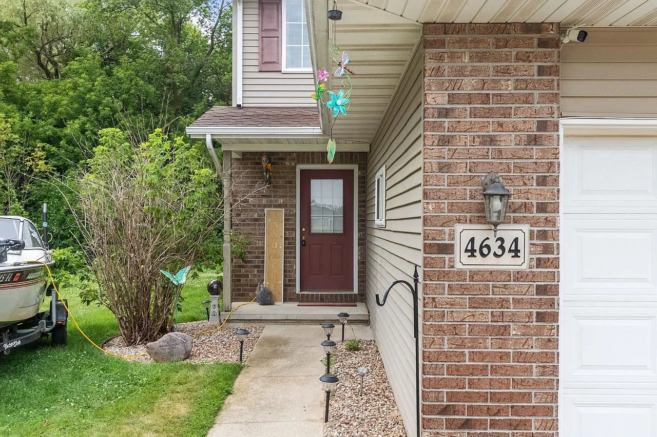 4632/4634 Ridge Court - 4634