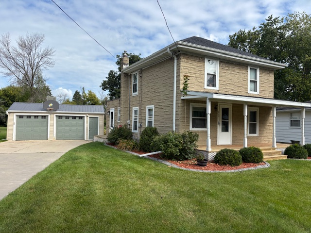 806 Main Street