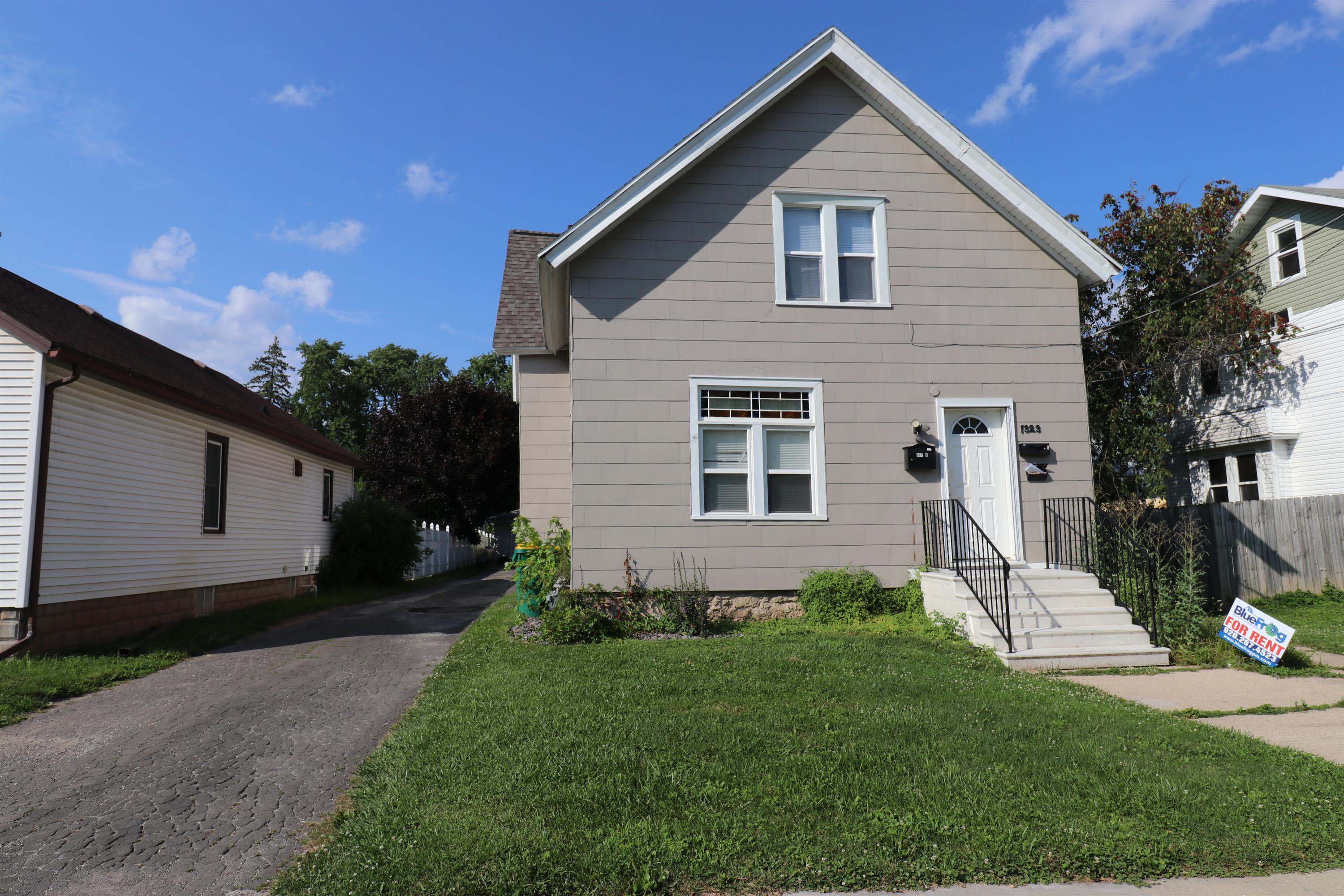 1323 Doty Street - B