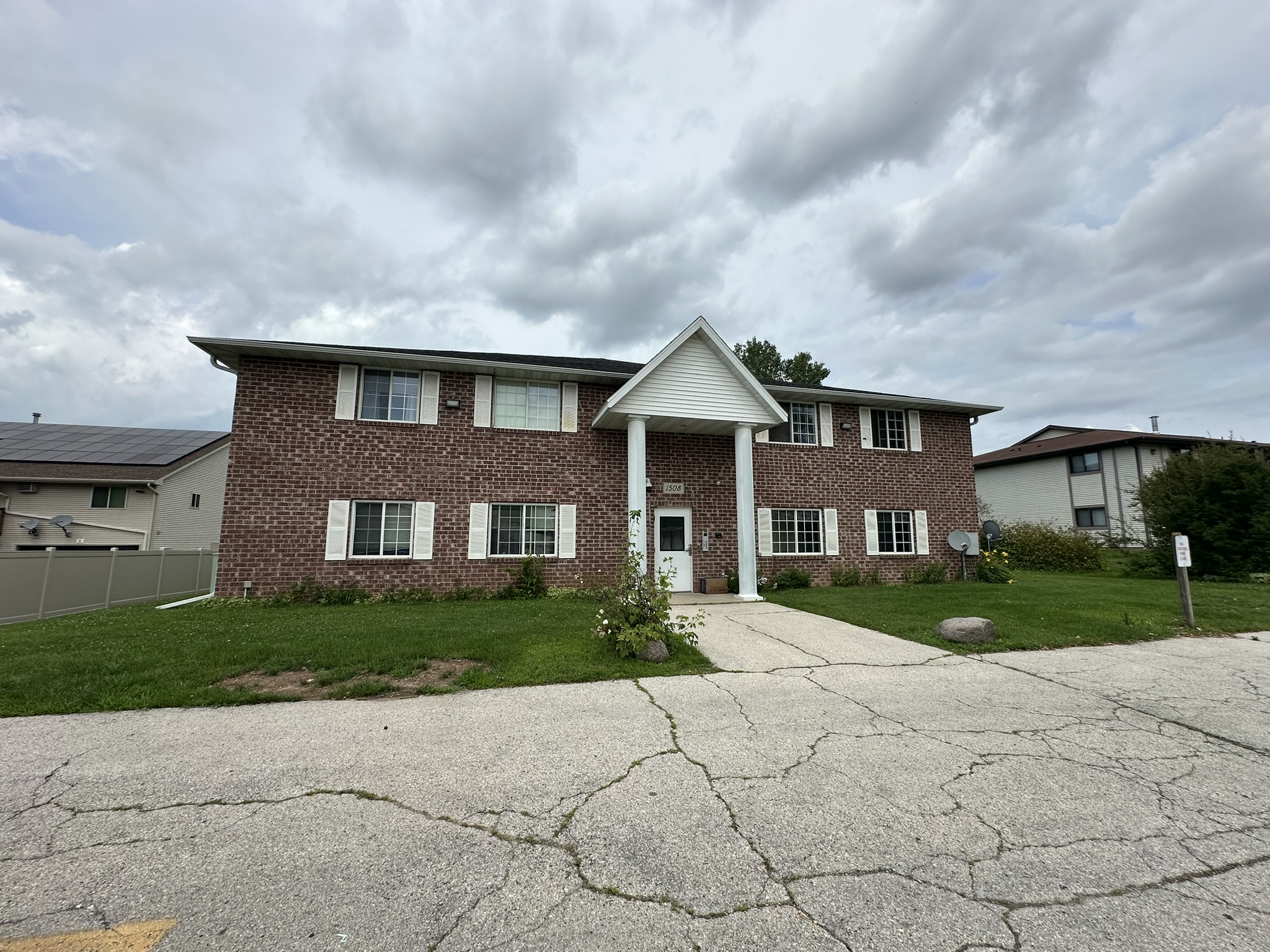 Property thumbnail image