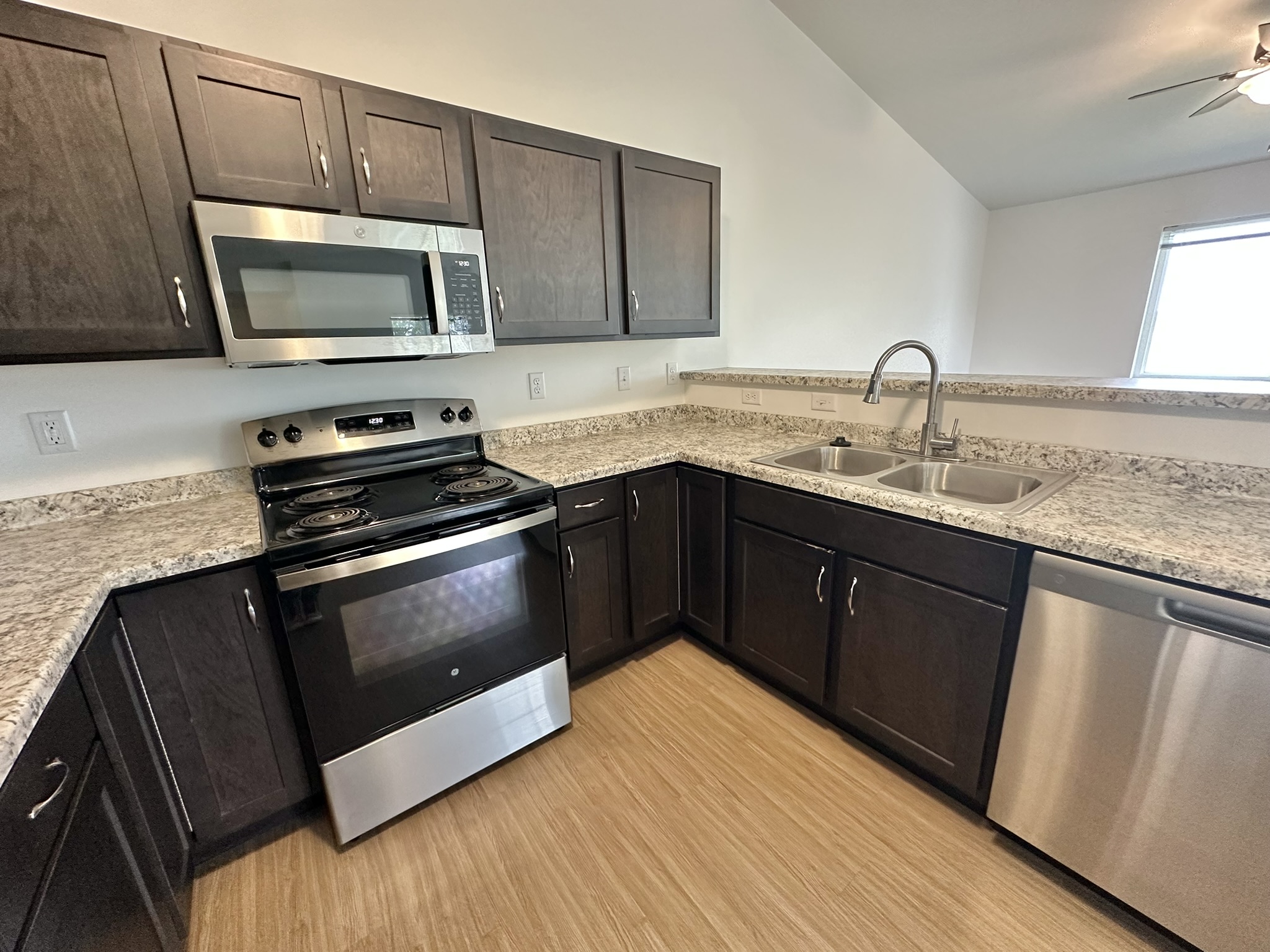 Urban Loft - 303 North 3rd Street - 9