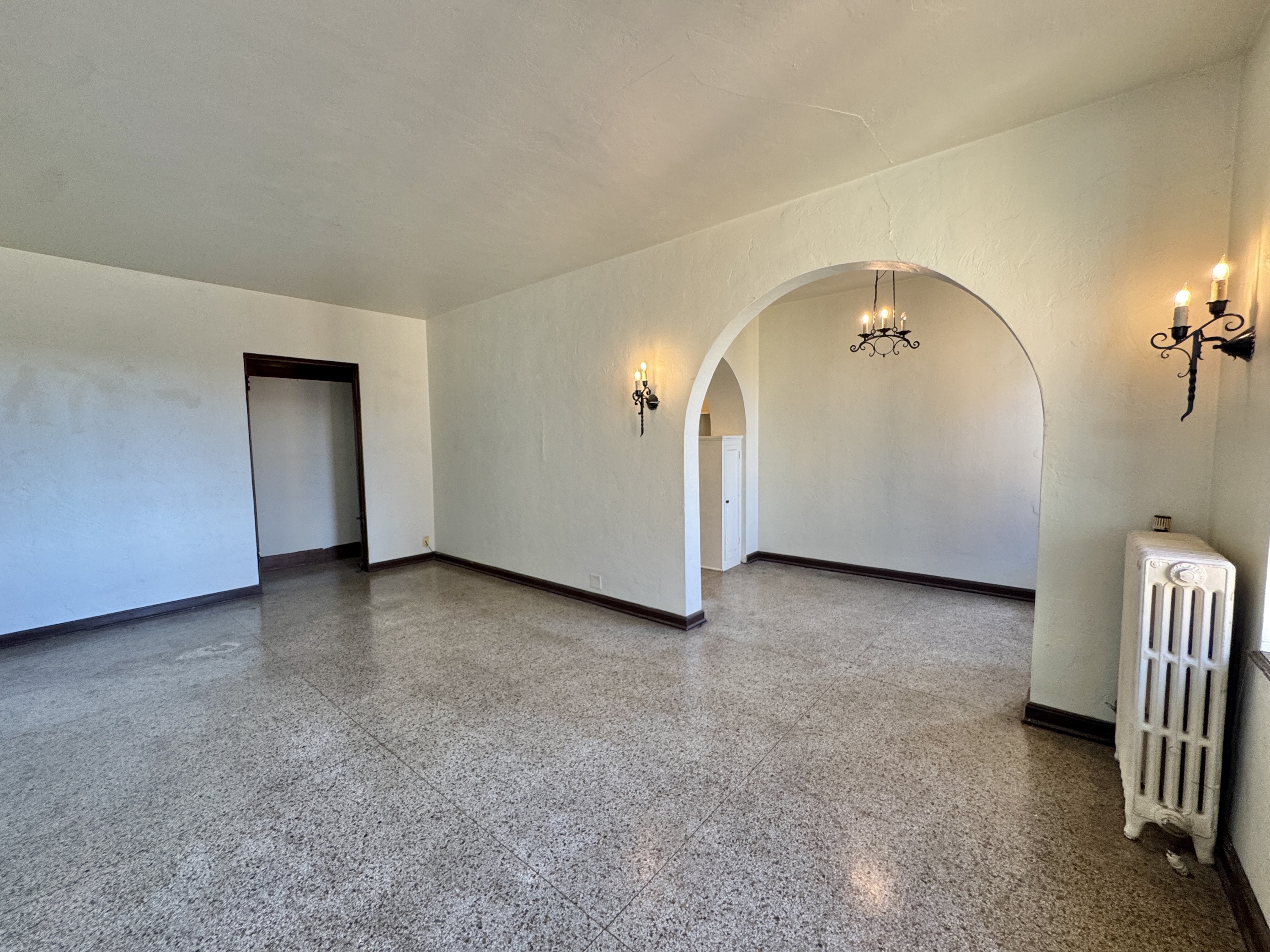 425 S Monroe Ave - 3j