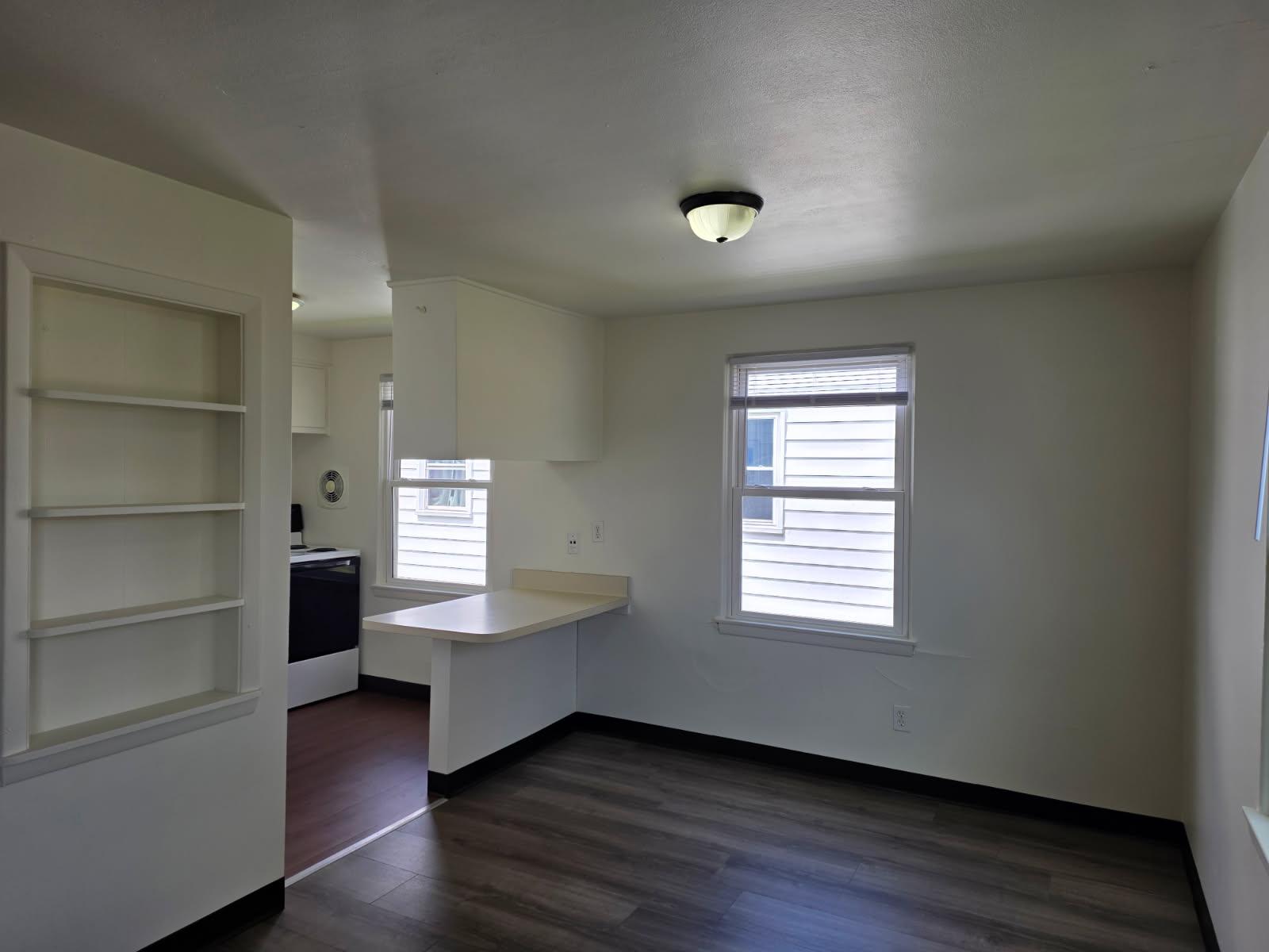 1095 Gillingham Road - D