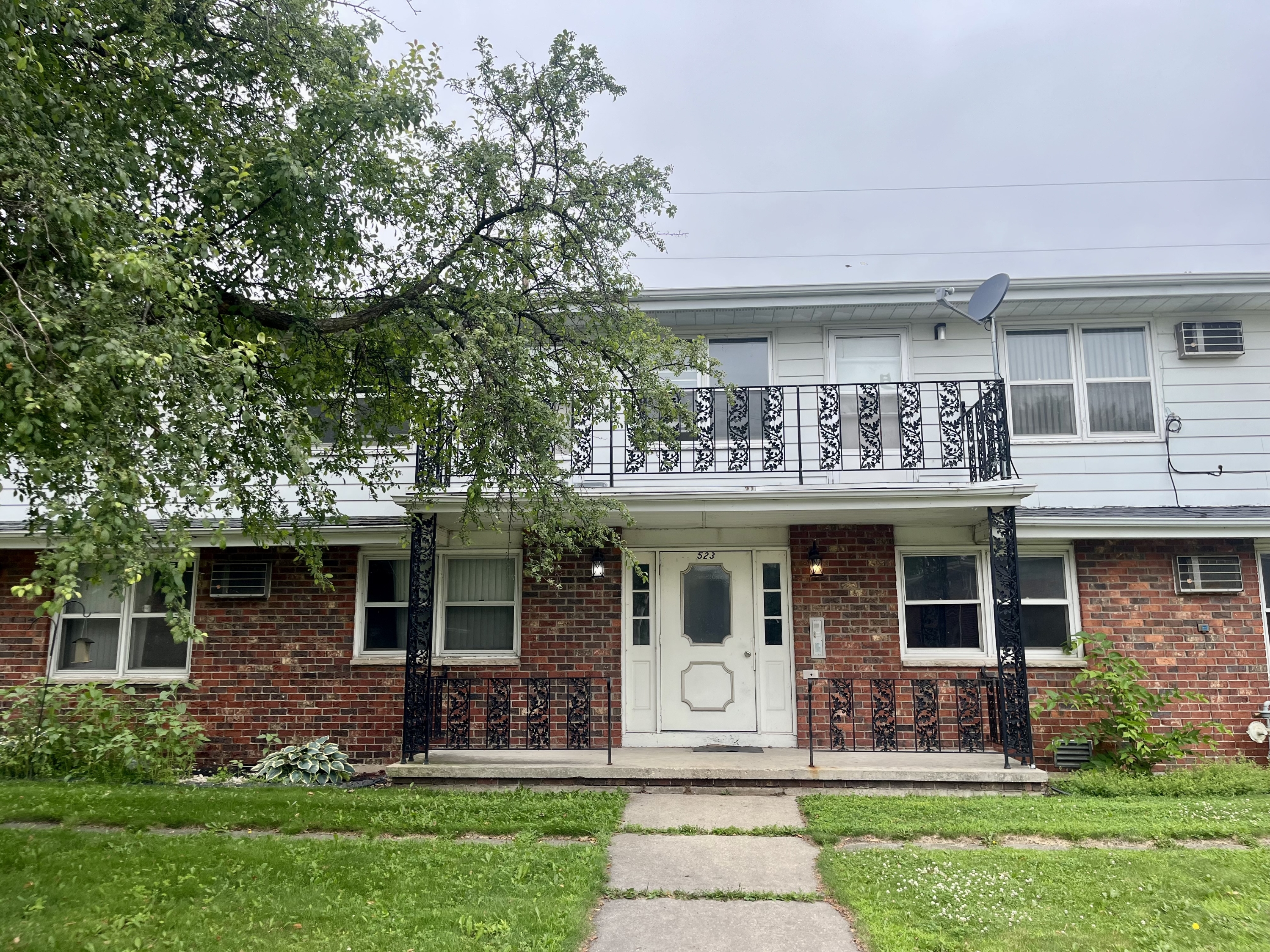 523 Spinnaker Lane - B
