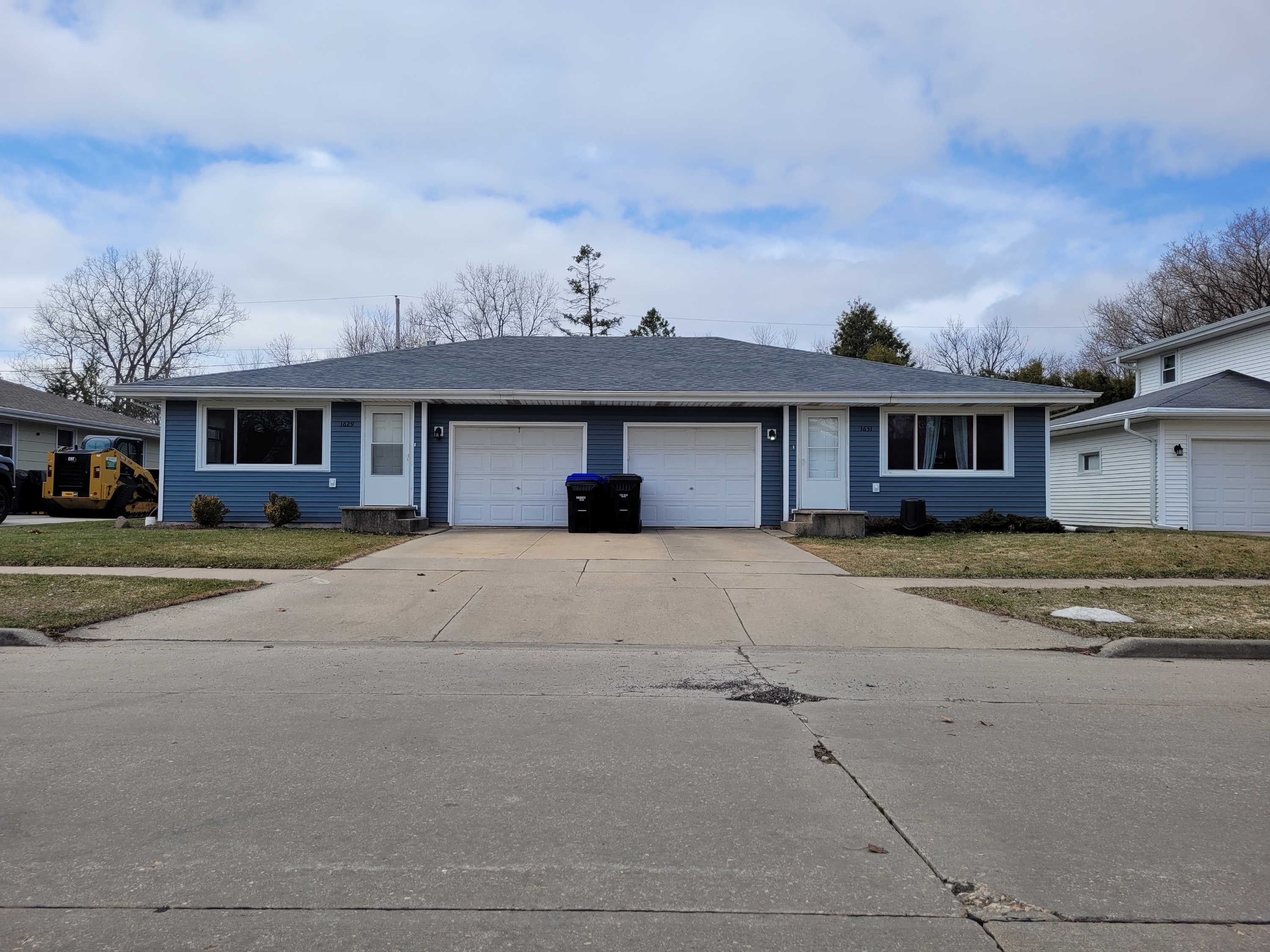 1629/1631 North Birchwood Avenue - 1629