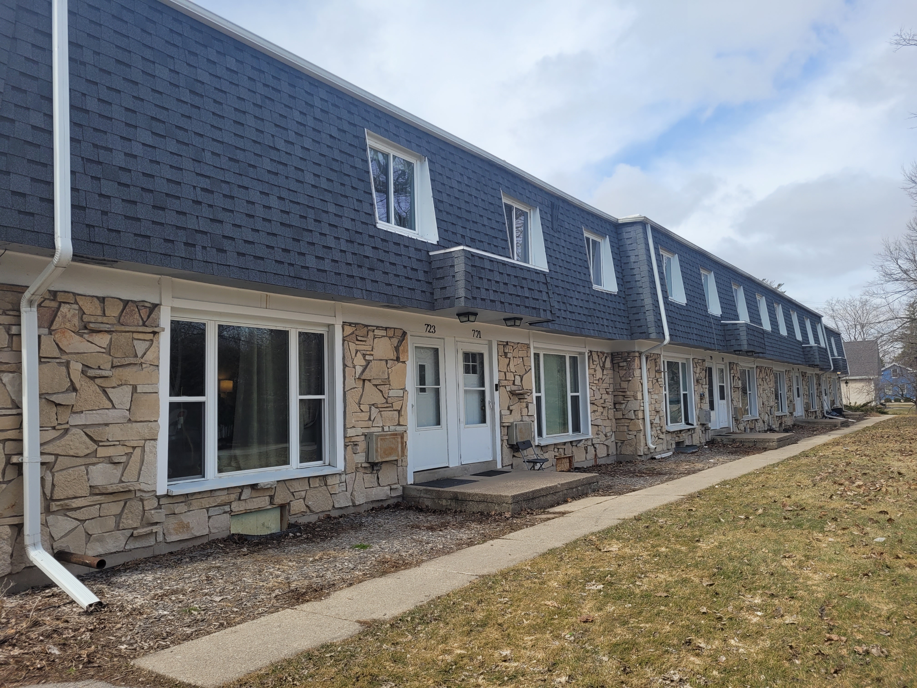 715 South Timmers Lane