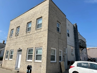 119 South Walnut Street - B