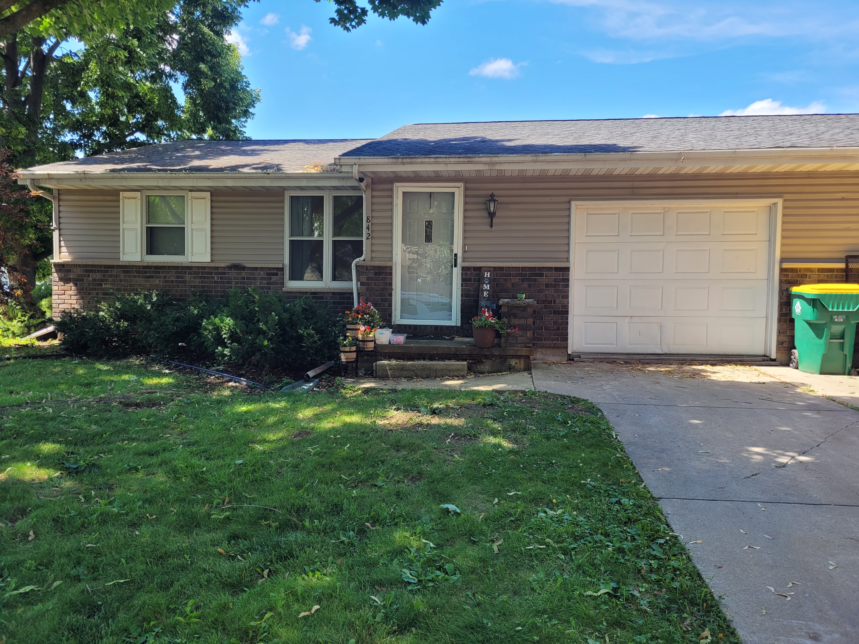 840/842 Aphrodite Road - 842