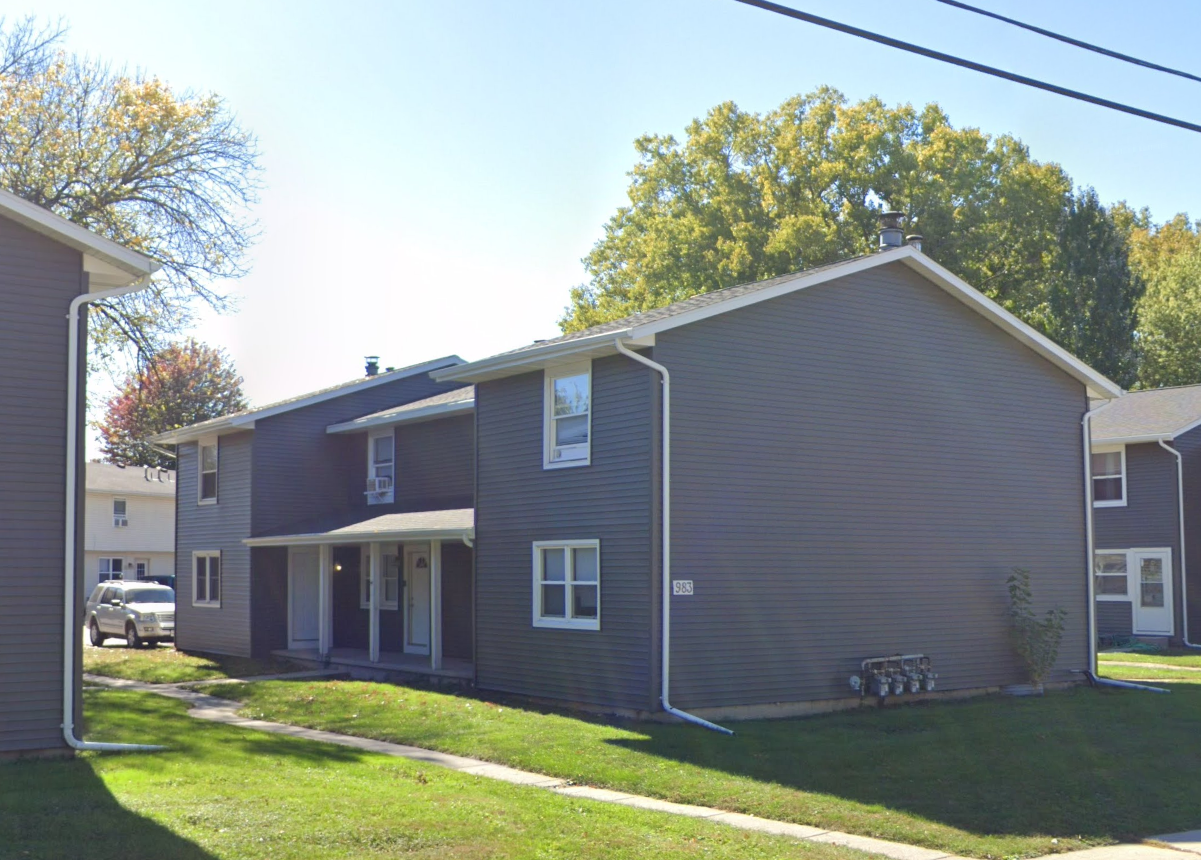 983 7th Street - D