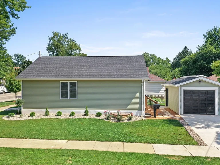 Property thumbnail image