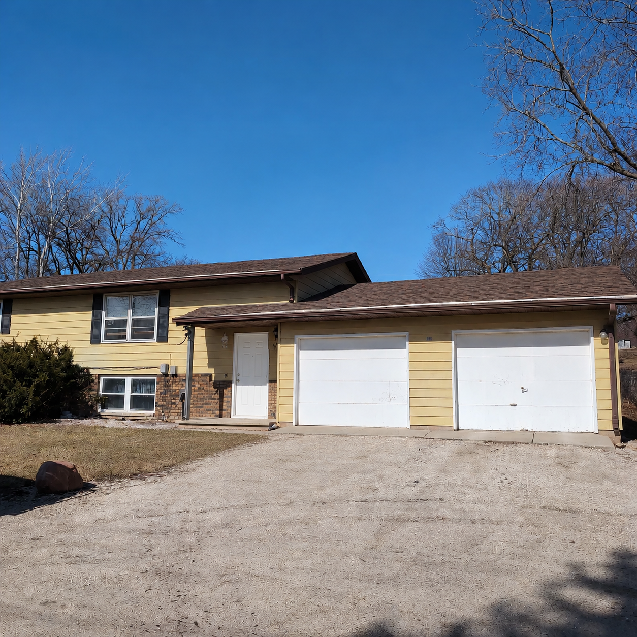 412 Mccolm Street - Upper