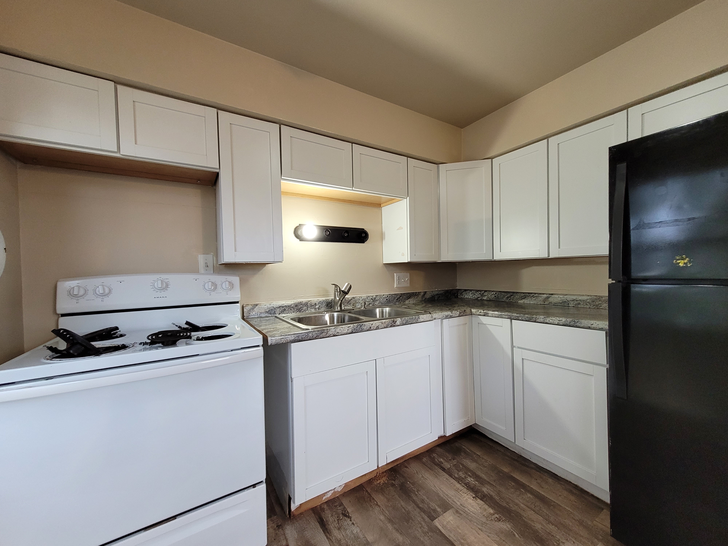 112 Andrew Avenue - 4