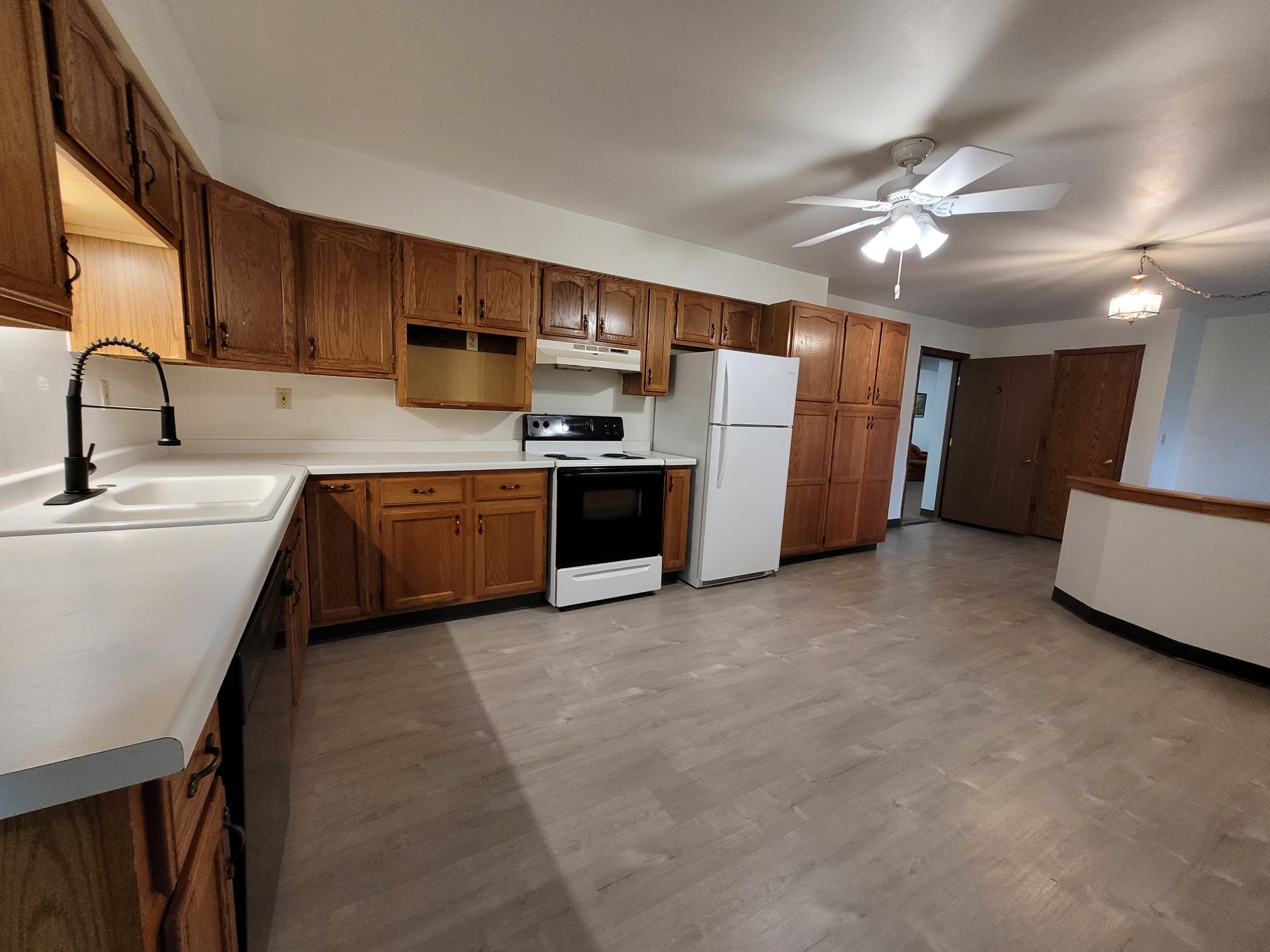 220 Robbins Street - 5