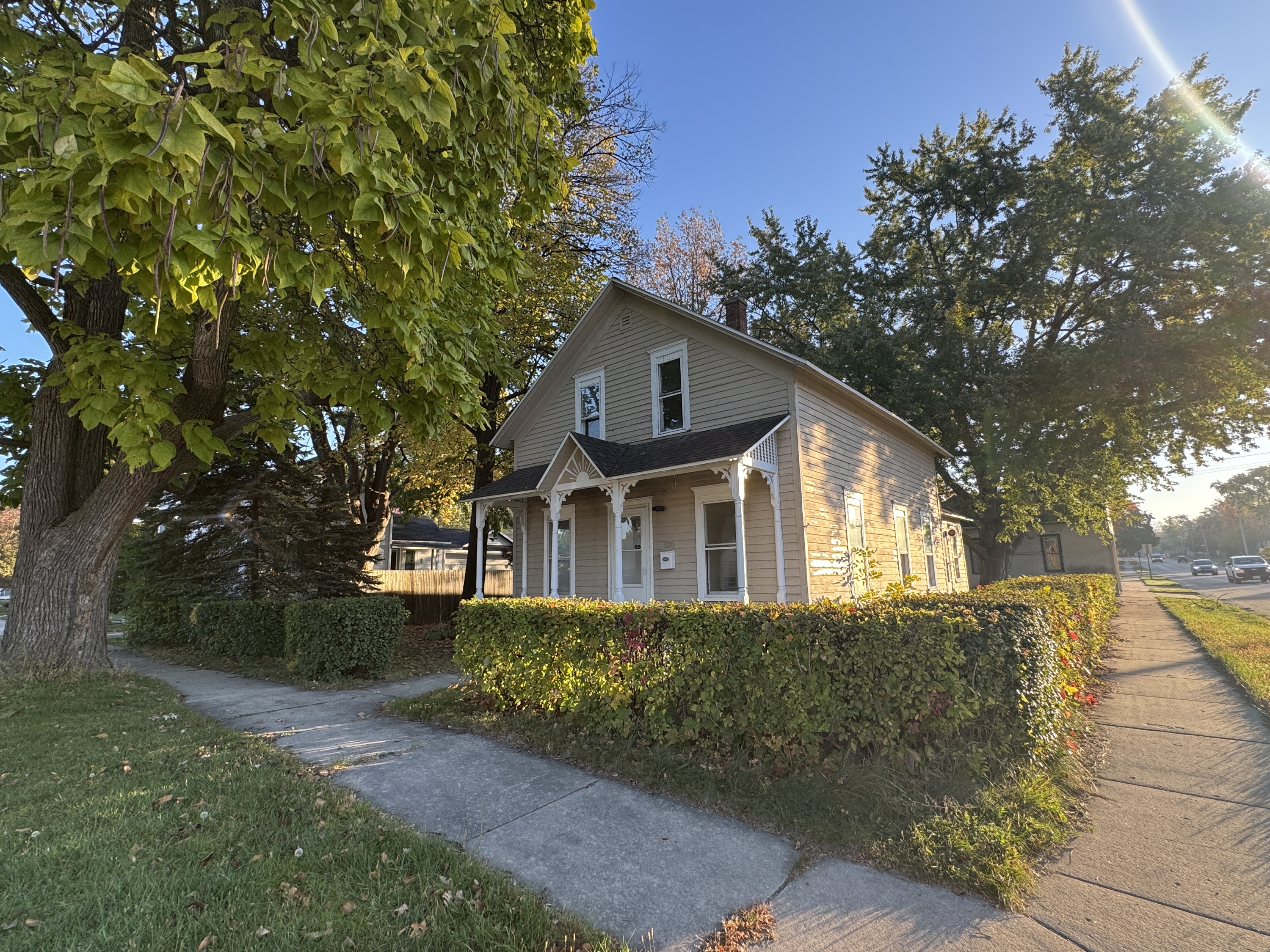 Property main image