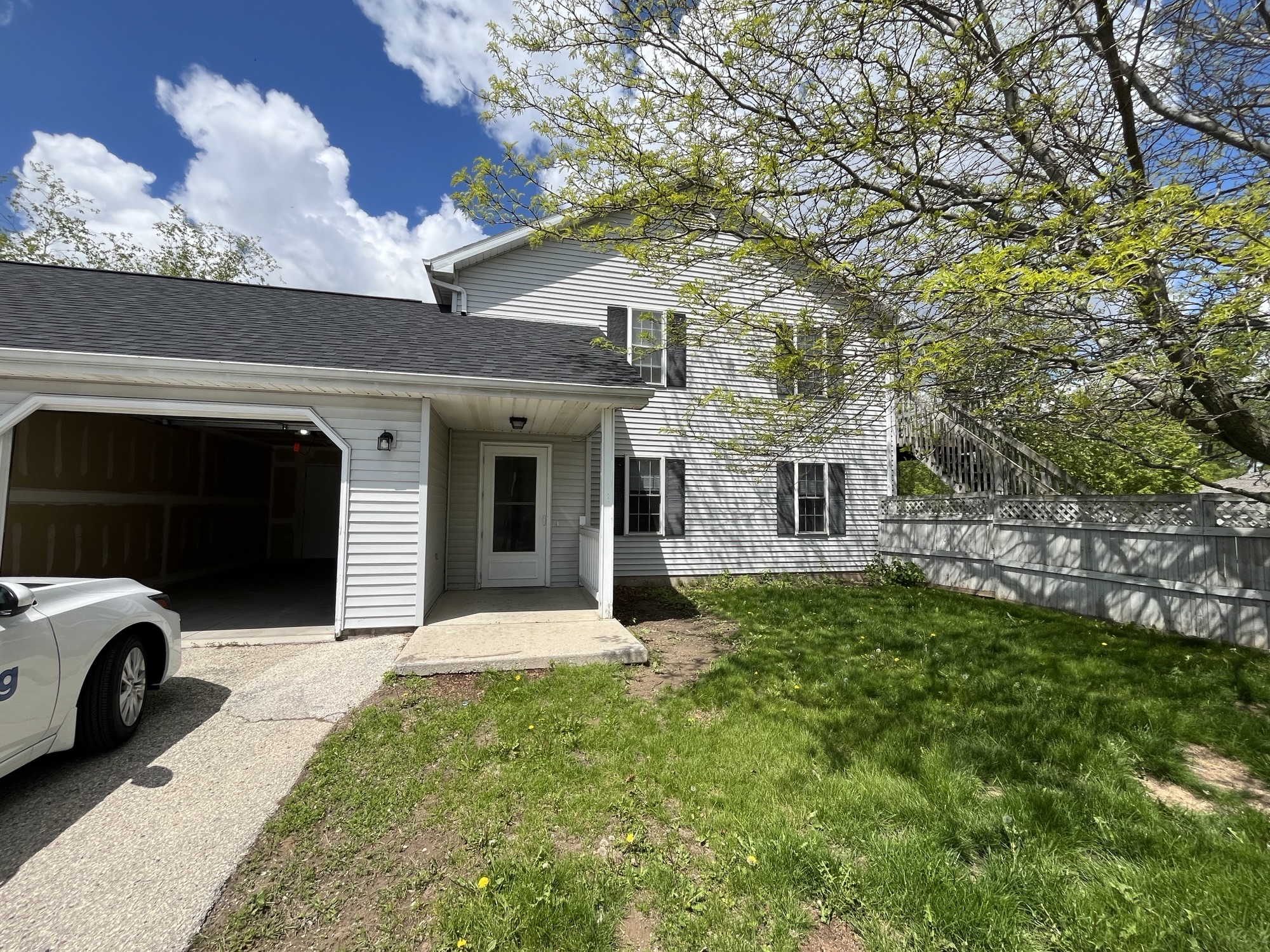 2218 Valley Road