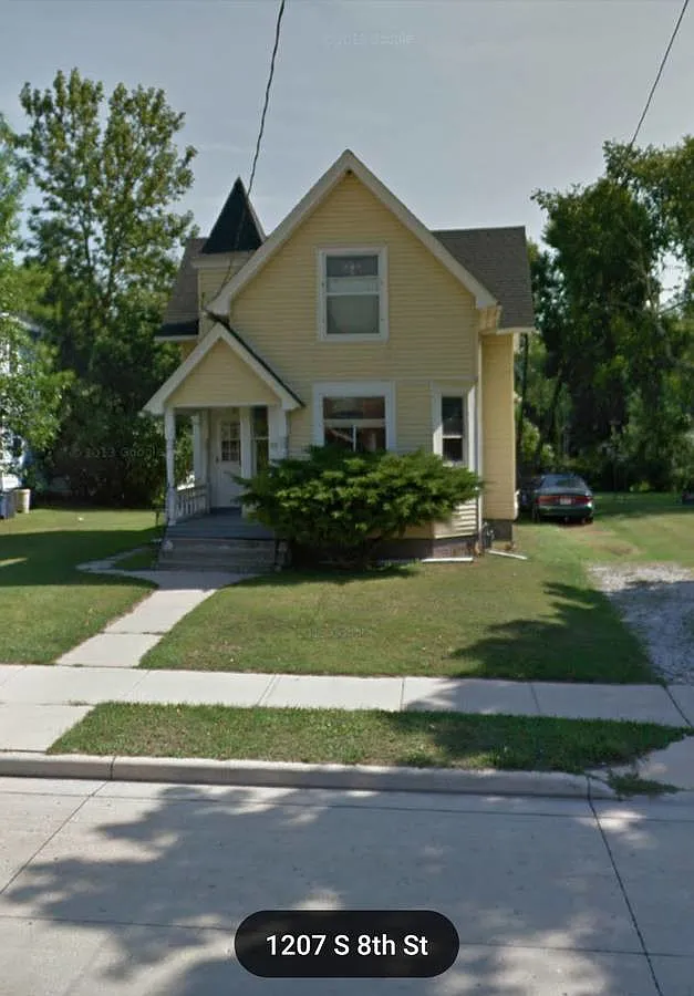 1207 South 8th Street