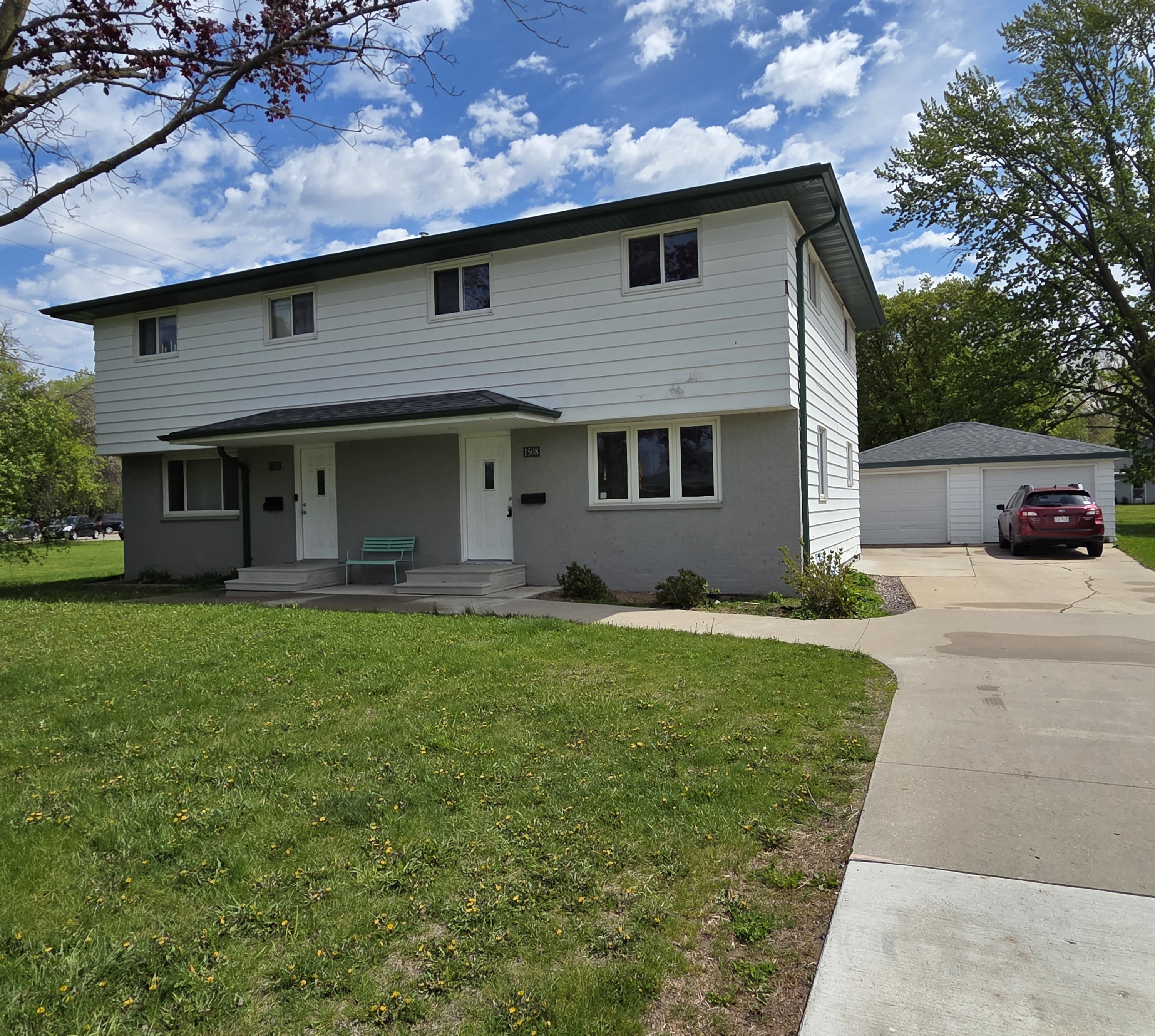Property main image